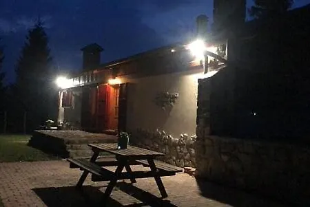 Le Petit Vent Bed & Breakfast *